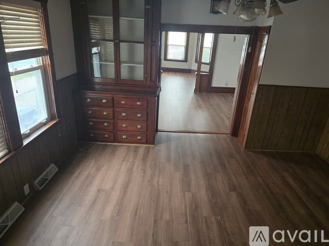 New Bedford Apartment: 37 Princeton Street