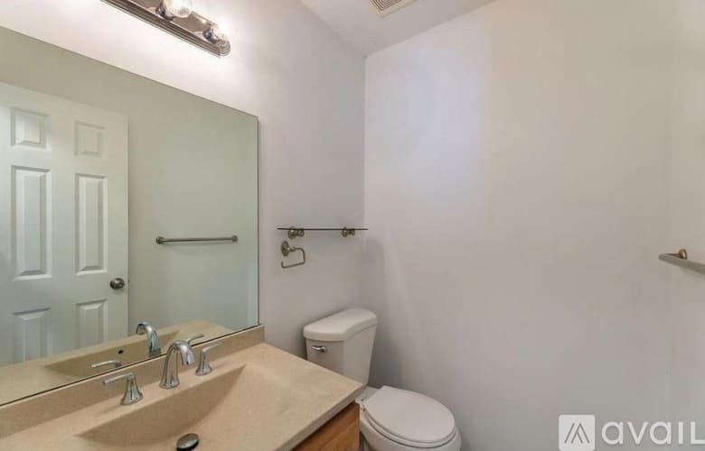 Apple Valley House: 7400 157th St W