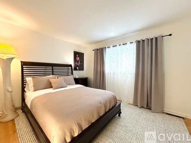 Lake Forest Townhome: 335 Scott Street
