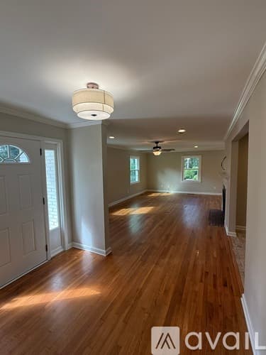 Valdosta House: 600 W Park Ave