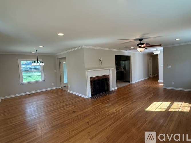 Valdosta House: 600 W Park Ave
