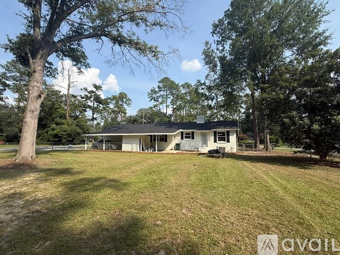 Valdosta House: 600 W Park Ave