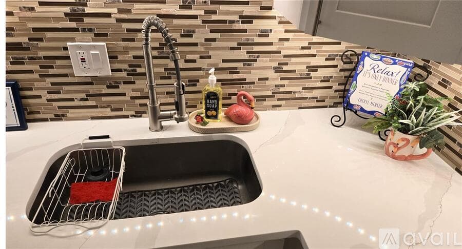 South Pasadena Condo: 7560 Bay Island Drive South
