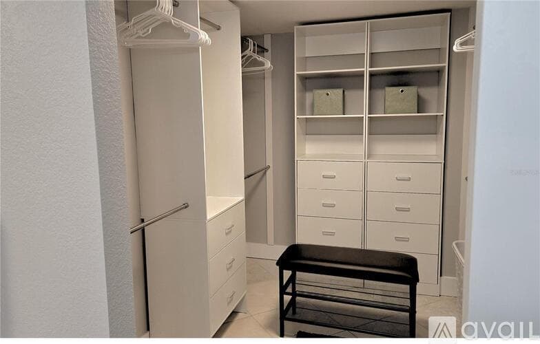 South Pasadena Condo: 7560 Bay Island Drive South