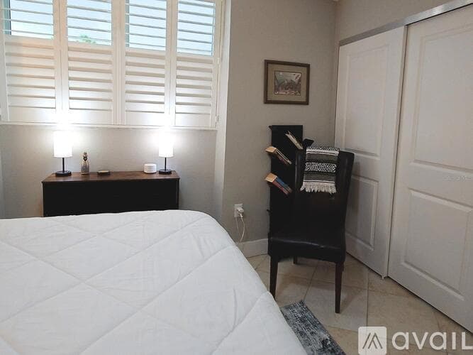 South Pasadena Condo: 7560 Bay Island Drive South