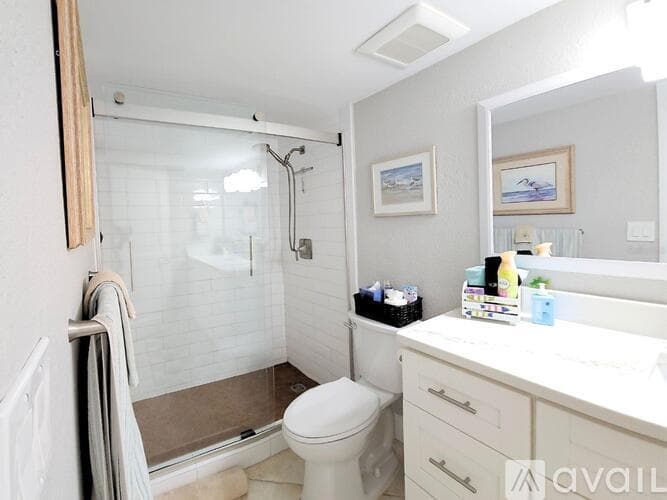 South Pasadena Condo: 7560 Bay Island Drive South