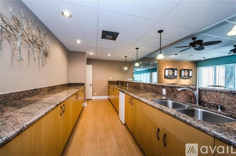 South Pasadena Condo: 7560 Bay Island Drive South