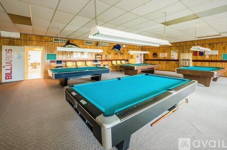 South Pasadena Condo: 7560 Bay Island Drive South