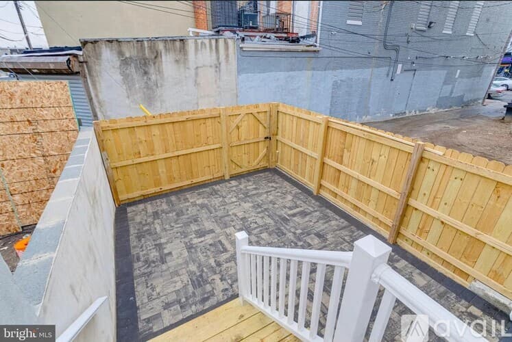 Baltimore Townhome: 711 North Patterson Park Avenue