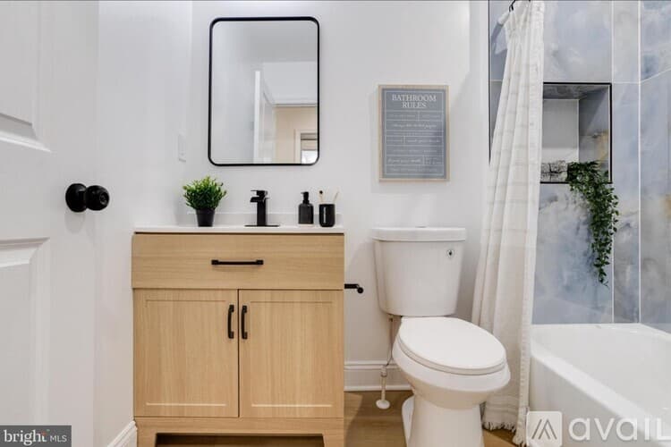 Baltimore Apartment: 711 North Patterson Park Avenue