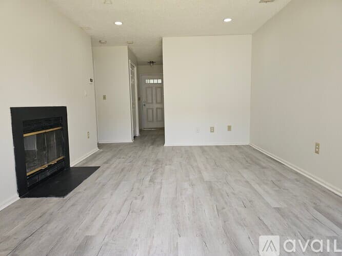 Monmouth Jn Condo: 45 Tanglewood Ct