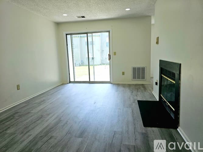 Monmouth Jn Condo: 45 Tanglewood Ct