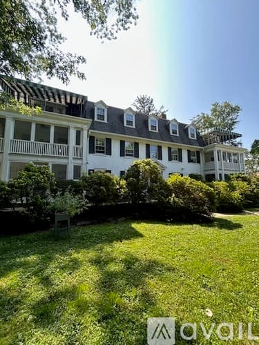 Swarthmore Apartment: 139 Rutgers Avenue