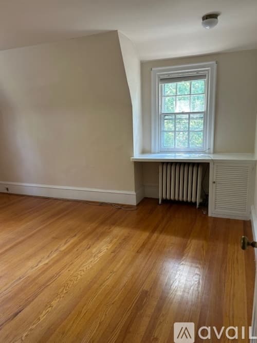 Swarthmore Apartment: 139 Rutgers Avenue