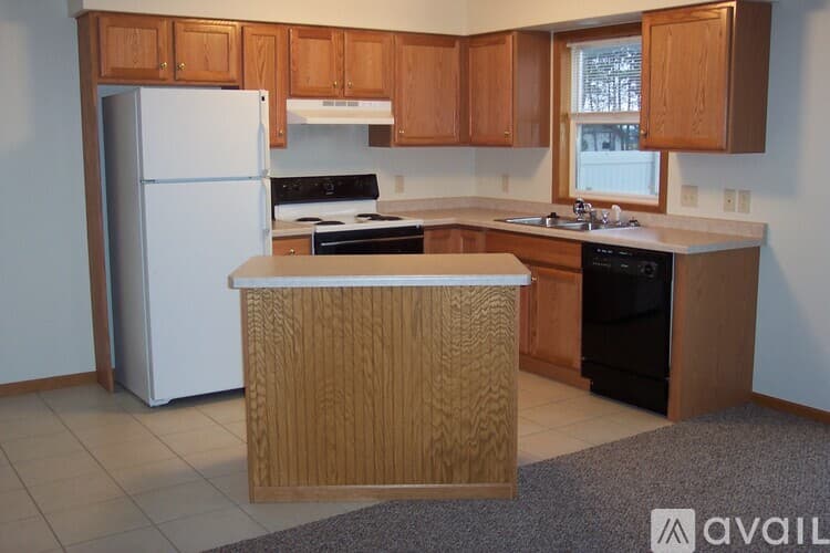 Tomah Apartment: 521 Kozarek Dr