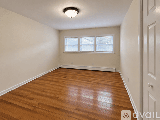 Chicago Condo: 6969 N Ashland Ave