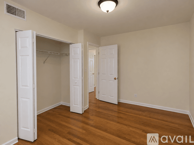 Chicago Condo: 6969 N Ashland Ave