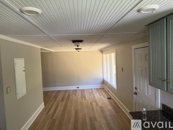 Canton House: 4299 E Cherokee Dr