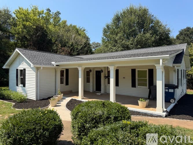 Canton House: 4299 E Cherokee Dr