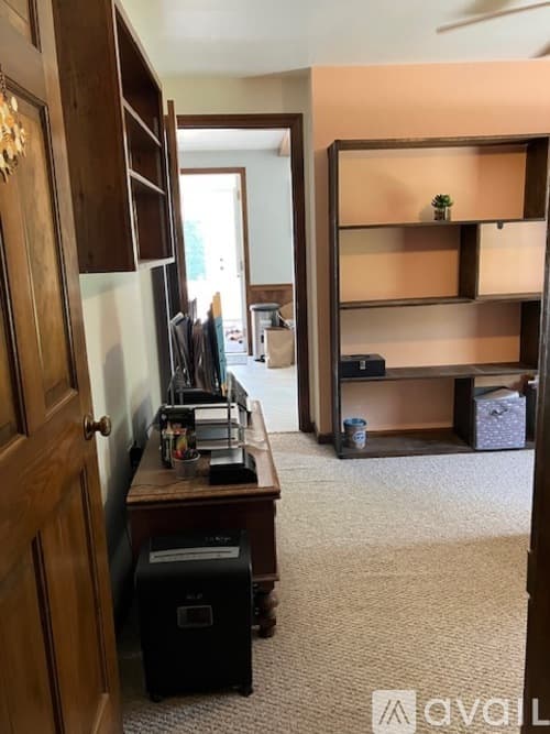 Wells House: 14 Integrity Wy