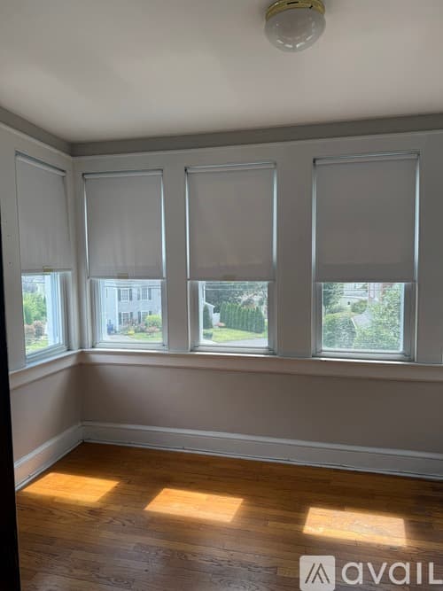 Fairfield Apartment: 86 Querida Street