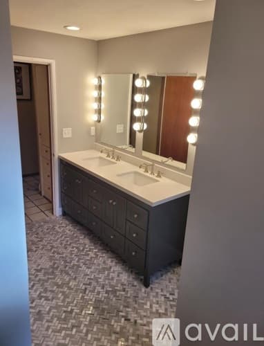Vancouver House: 4212 NW Lavina St