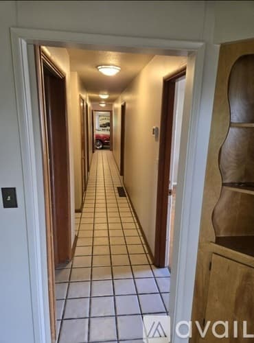 Vancouver House: 4212 NW Lavina St