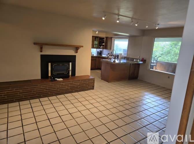 Vancouver House: 4212 NW Lavina St