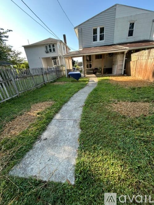 West Lawn House: 2225 Reading Avenue