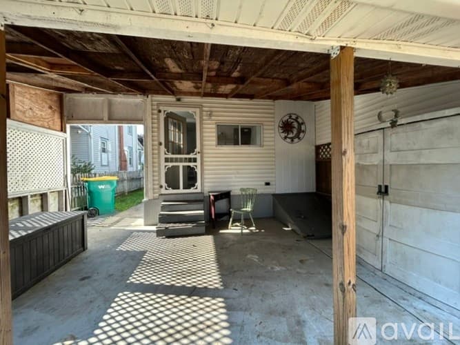 West Lawn House: 2225 Reading Avenue