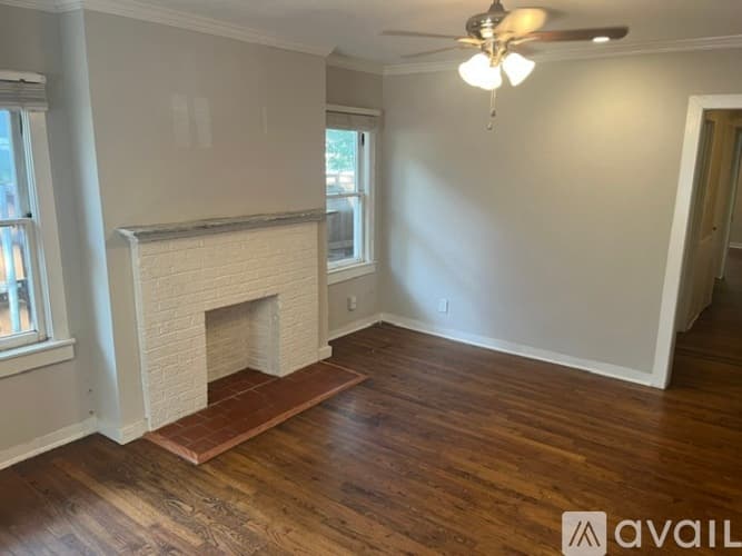 Fort Worth House: 1801 Belle Pl