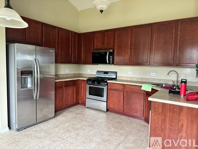 Lakemoor House: 659 Arbor Cir