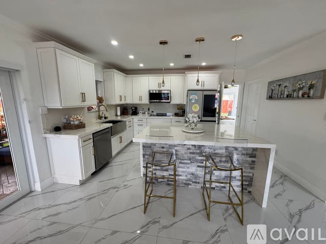 Miami House: 7525 Southwest 28th Terrace