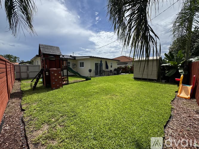 Miami House: 7525 Southwest 28th Terrace