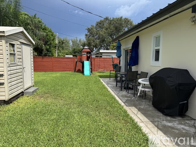 Miami House: 7525 Southwest 28th Terrace