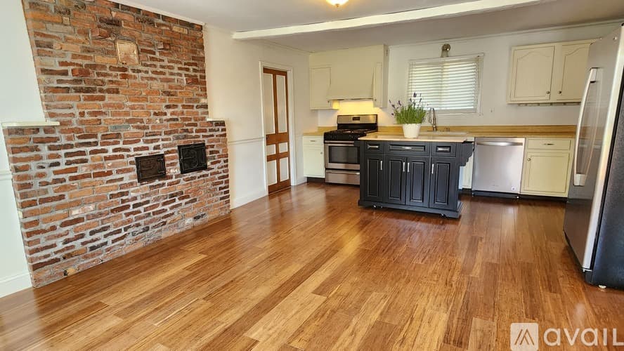 Hopkinton Apartment: 26 Hayden Rowe Street