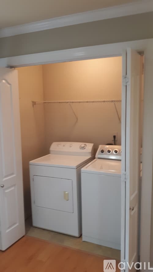 Athens Condo: 232 Epps Bridge Rd