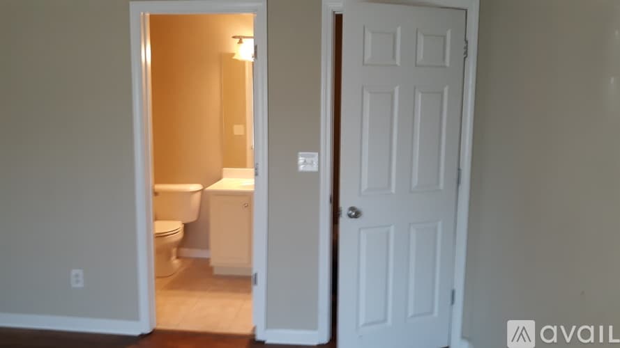 Athens Condo: 232 Epps Bridge Rd
