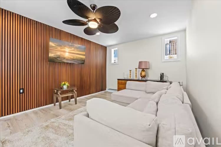Ventnor City House: 5109 Winchester Ave