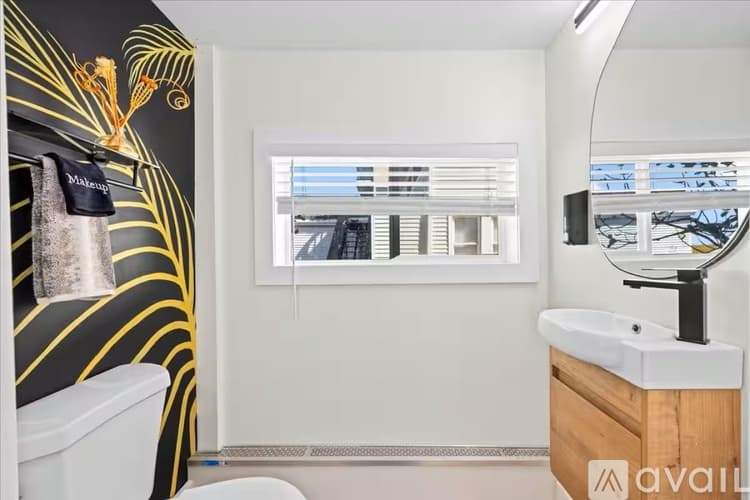 Ventnor City House: 5109 Winchester Ave