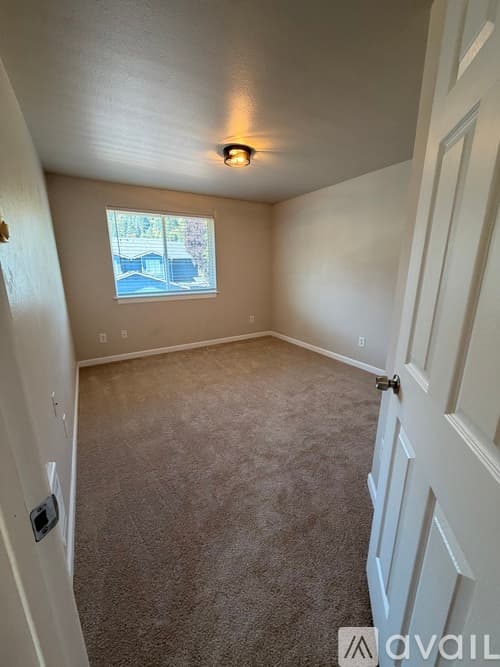 Pacific House: 328 Tacoma Blvd S
