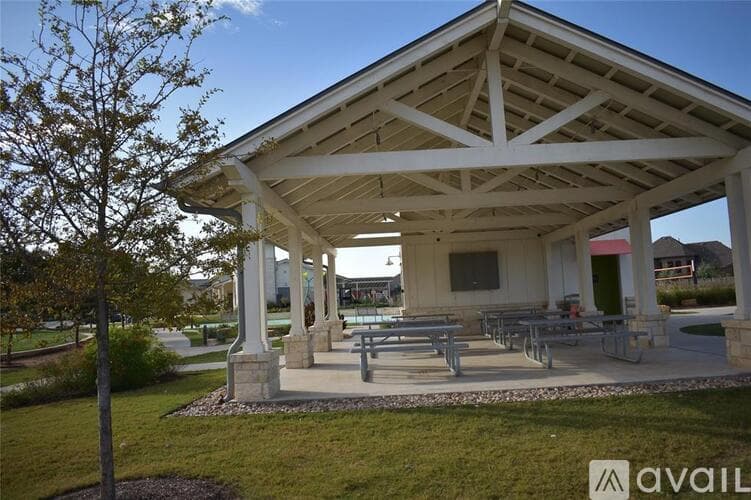 Liberty Hill House: 116 Krupp Ave