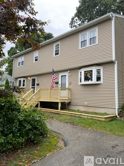 Warwick House: 513 Tidewater Drive