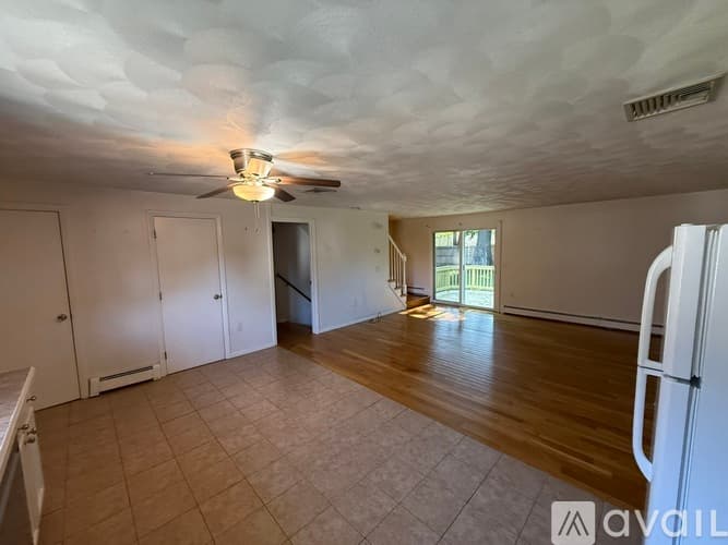Warwick House: 513 Tidewater Drive