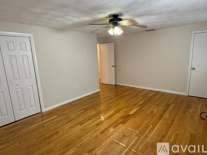 Warwick House: 513 Tidewater Drive