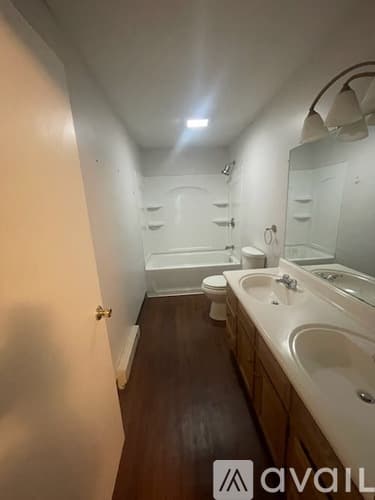 Exeter Apartment: 27 Ernest Avenue