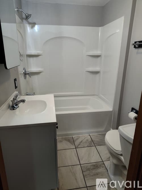 Uniontown Apartment: 242 Old Pittsburgh Road
