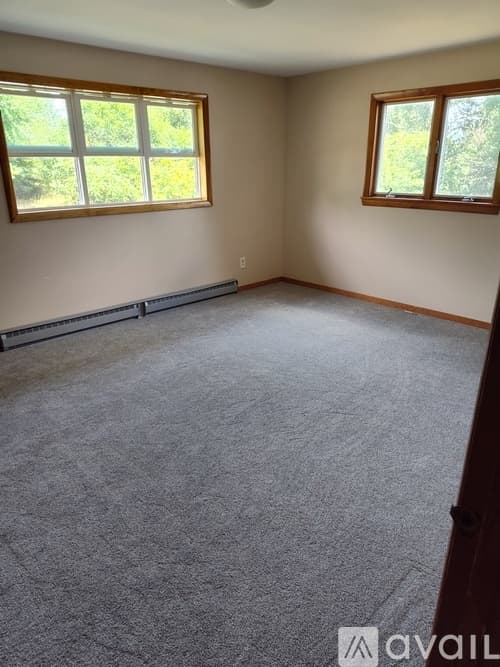 Uniontown Apartment: 242 Old Pittsburgh Road