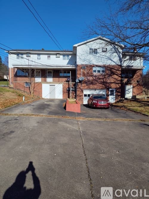 Uniontown Apartment: 242 Old Pittsburgh Road
