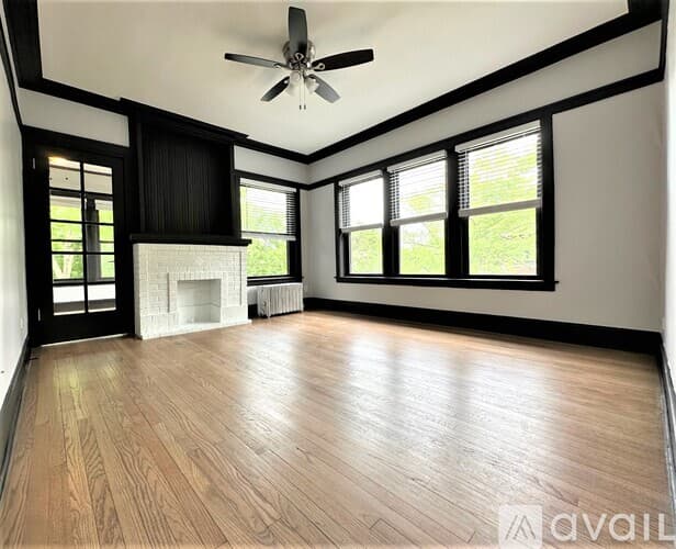 Chicago Apartment: 1400 W Summerdale Ave